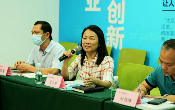 区卫生健康局局长孔小燕