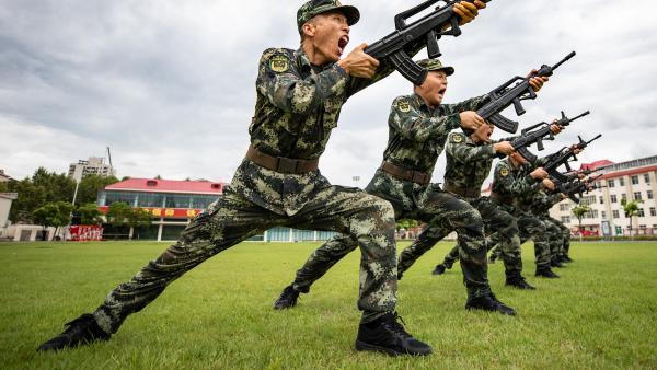 上海武警第九支队图片