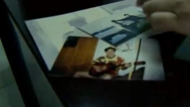 刘鸿飞年轻时离开了繁华都市来到“大铲”岛，那一幕他仍记忆犹新