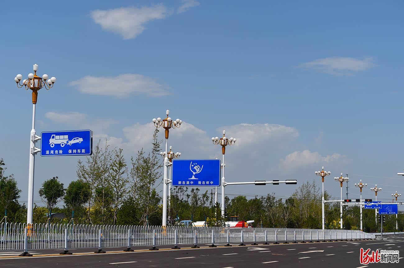 2021年8月24日，新开通的河北省定州市安喜大街。河北日报记者赵永辉摄影报道