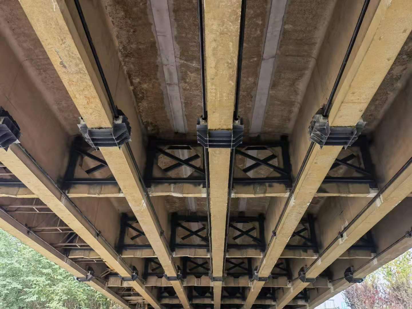 9月1日起全封闭淞江路沙河桥维修加固进入桥面封闭施工阶段