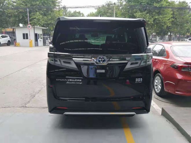 21款丰田皇冠威尔法双擎现车卖全国