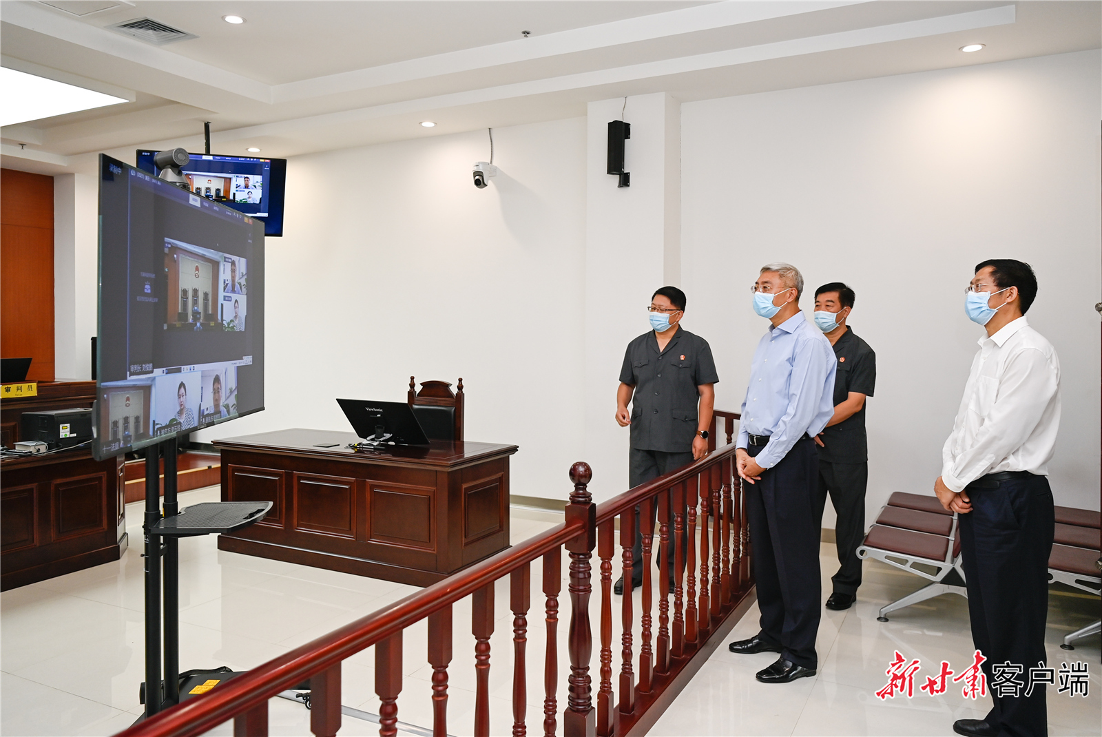 尹弘:刀刃向内教育整顿 护航经济社会高质量发展