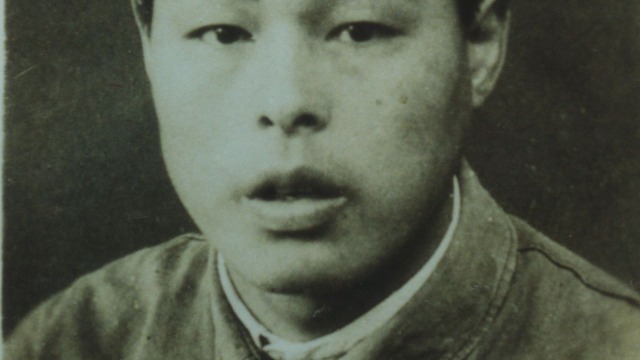 沈树根作为志愿军优秀代表，和毛泽东一起共进晚餐