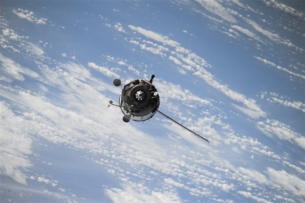 马斯克又成了?SpaceX总裁:星链全球潜在用户已达60万