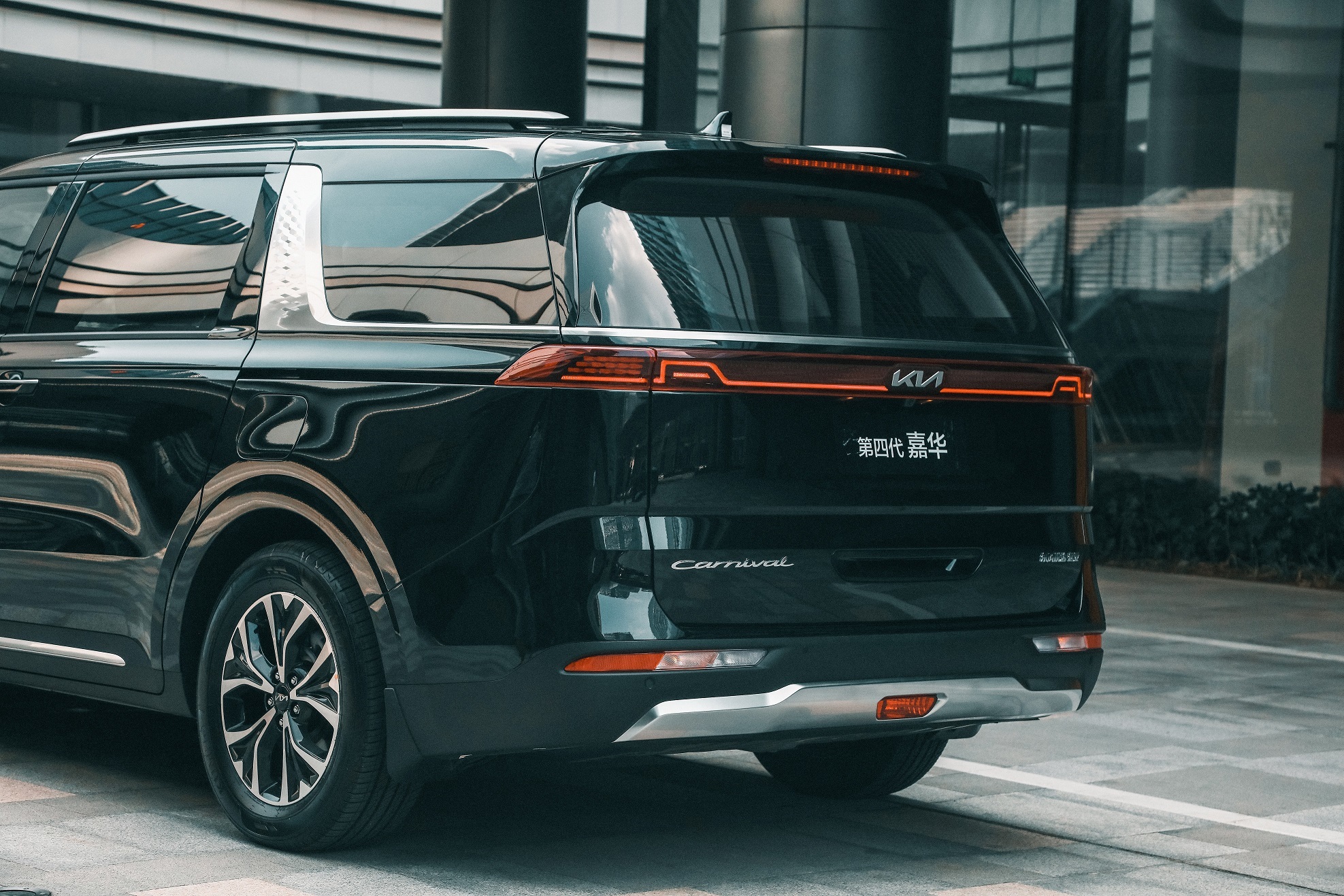 "mpv"中的"mvp",全新起亚61嘉华风头正劲