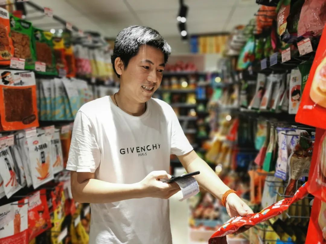 便利店老板 王建能