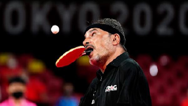 致敬!残奥会唯一用嘴打乒乓球的运动员