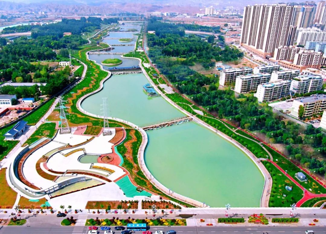水映廊桥千层韵白银区金沟河生态景观匠心铸芳华