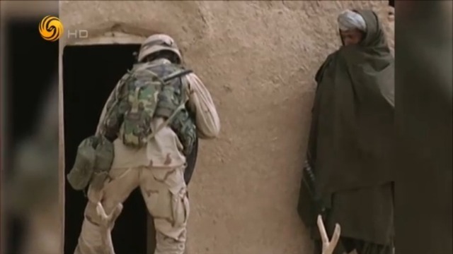 美军突击检查阿富汗家庭，女子：你们和塔利班有什么区别？