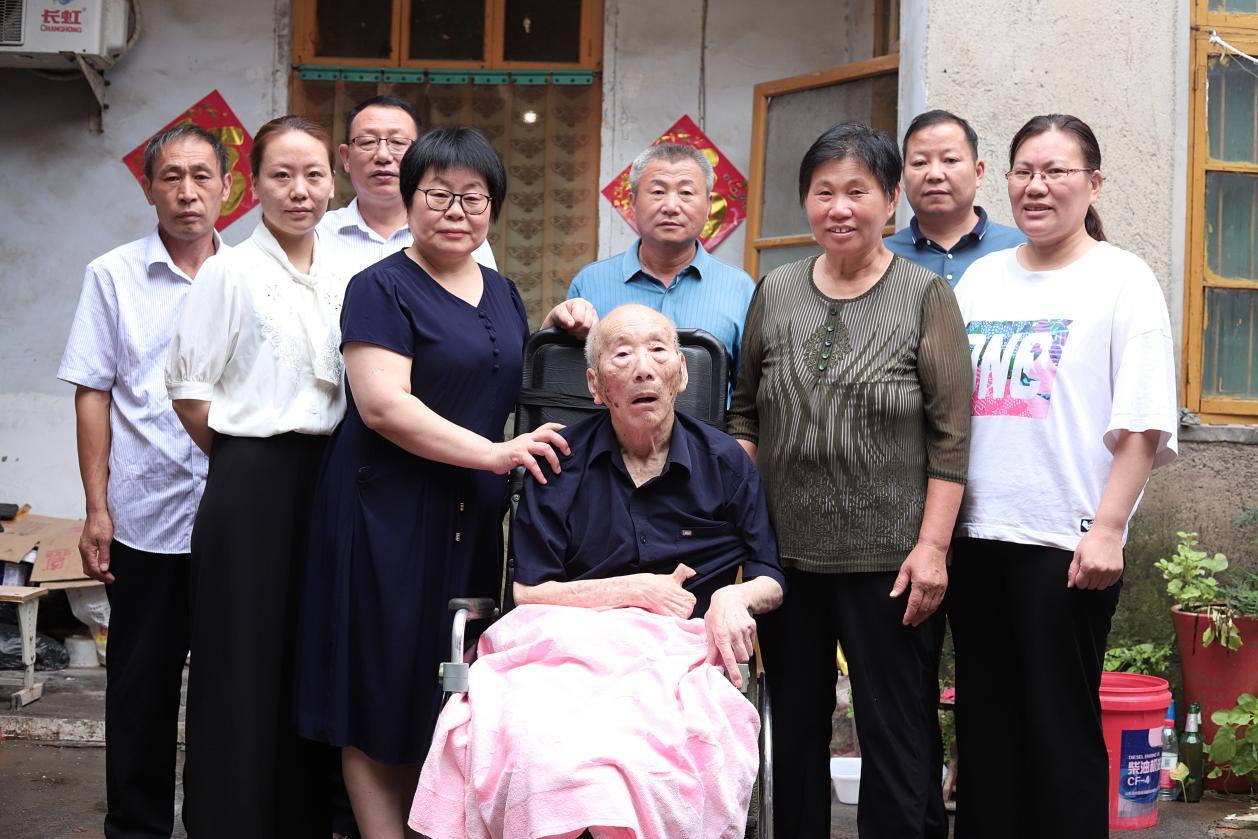 河南省首批教育世家事迹简介(一)