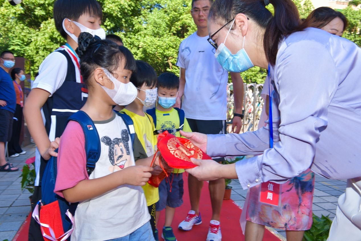 为学之初 礼仪之始——杭州市人民小学2021级一年级新生入学礼