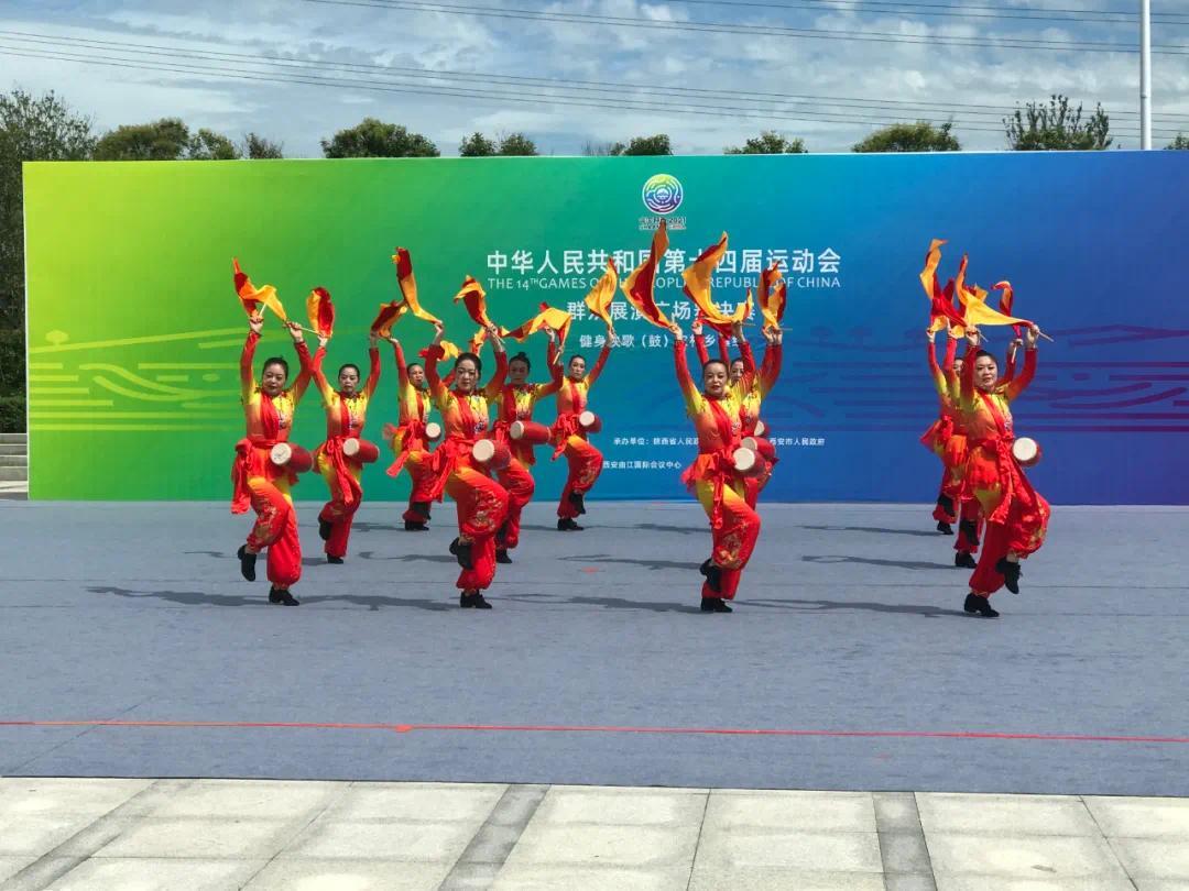 盐城市腰鼓队获全国性比赛一等奖