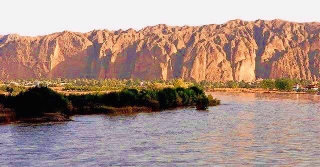 阮莲芬诗词欣赏：黄河放歌