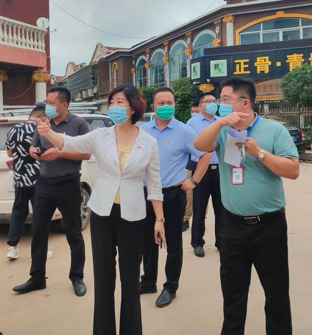 盐城滨海县宣传部部长申建春:调研老旧小区物业全覆盖