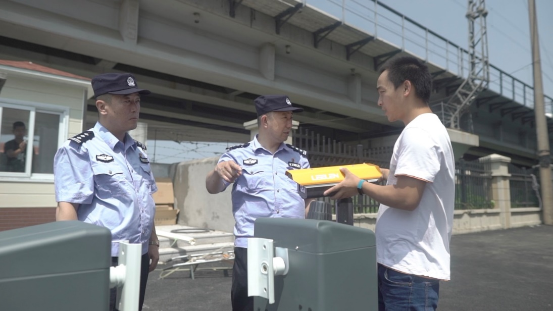 青岛市北公安大港派出所：党建引领  打造为民“枫桥警色”