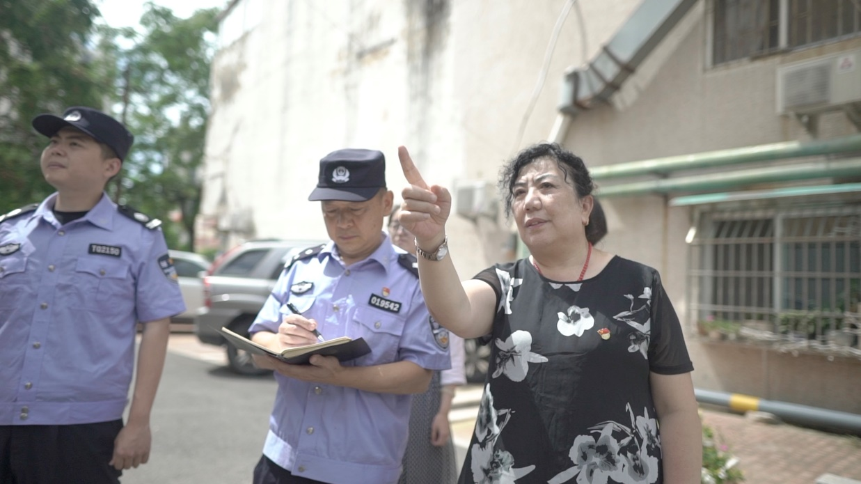 青岛市北公安大港派出所：党建引领  打造为民“枫桥警色”