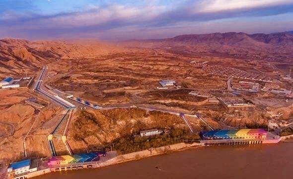 阮莲芬诗词欣赏：黄河放歌