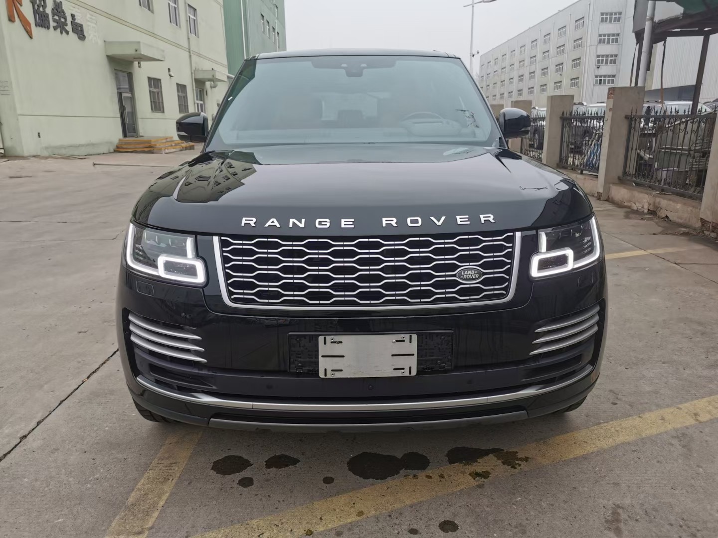 21款路虎揽胜行政版创世加长版更具锋芒