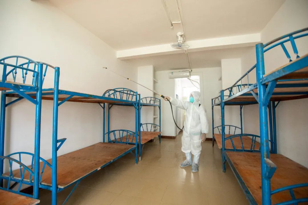 万宁各学校迎来开学季多措并举严把防疫关