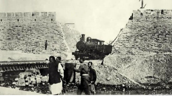 1881年李鸿章打算修建铁路时，为何要上报修的是公路？
