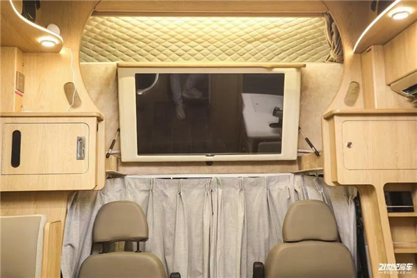 戴德房车E途系列PROMAX玻璃钢版，脱离营地15天无忧用电