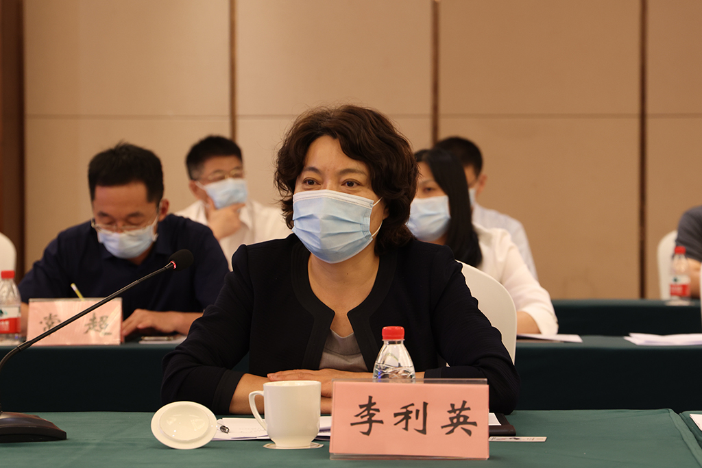 河南工程学院校长李利英讲话