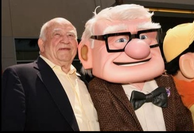 爱德华&middot;阿斯纳与卡尔合影