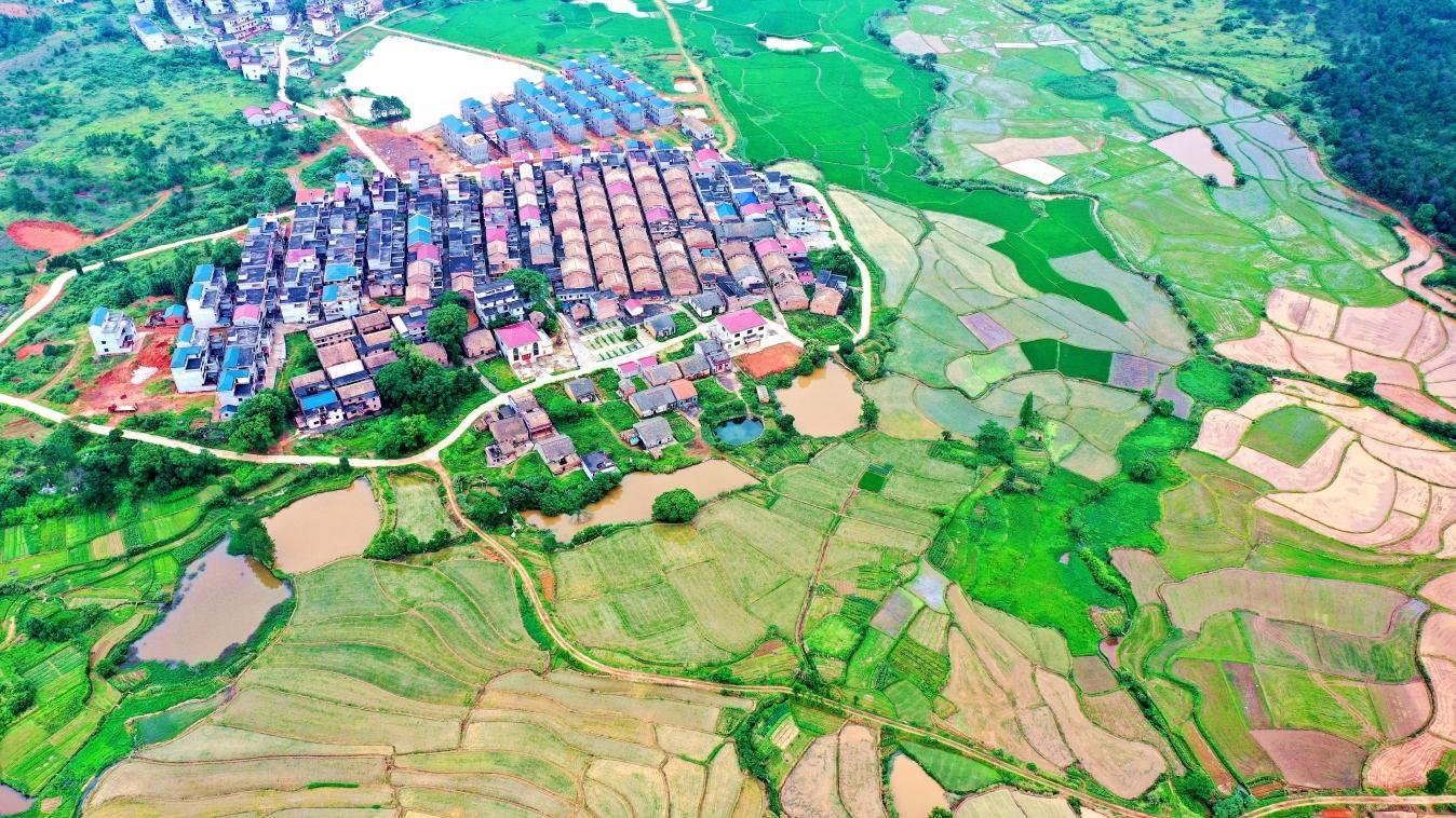吉水县大力发展生态休闲观光农业和乡村旅游，促农增收，助力乡村振兴。