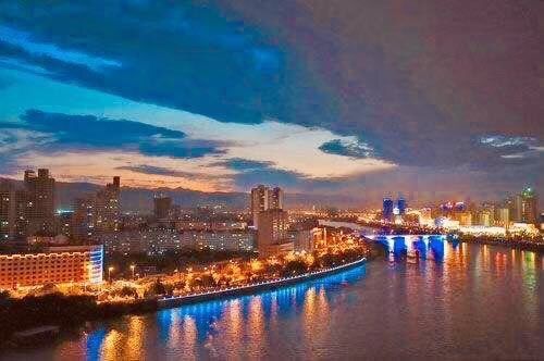 阮莲芬诗词欣赏：黄河放歌