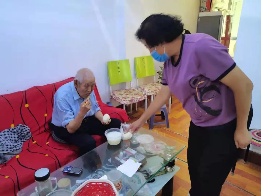 真"香"系列！肃州一地爱心餐托起"舌尖上的夕阳红"