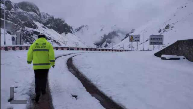 中国最美公路独库公路管制封路