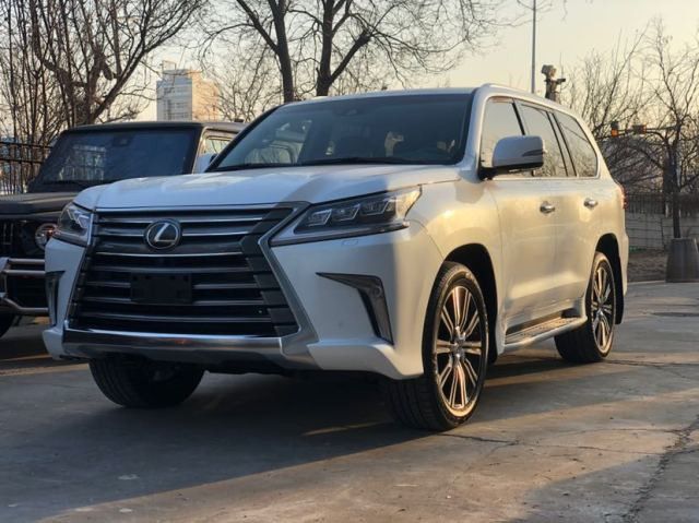 平行进口21款凌志570国六售价210万