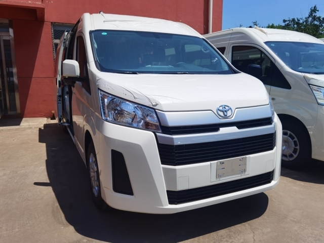 21款丰田海狮商务车天津港最低价售全国