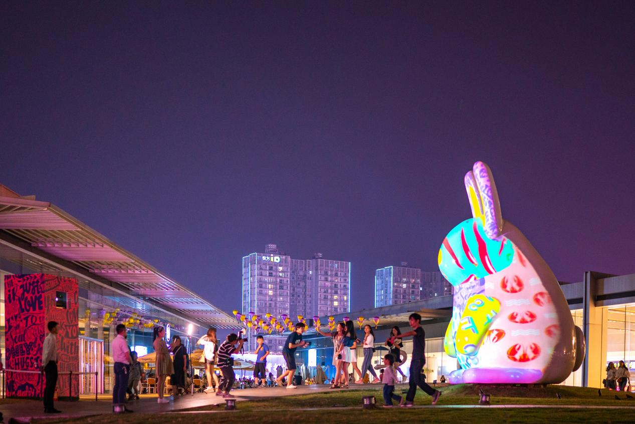 （长沙IFS L7雕塑花园）