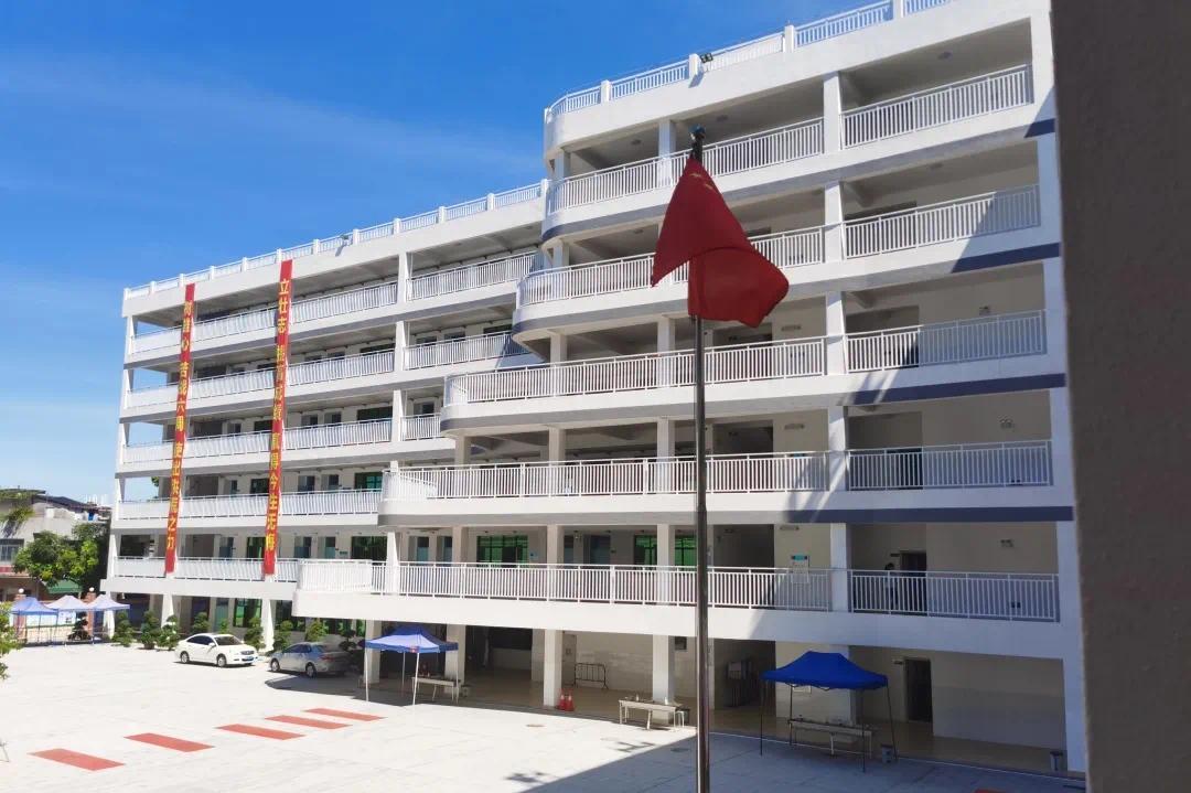 帮扶,帮助各级学校基础设施建设,有效促进汕尾市教育硬件水平的提升