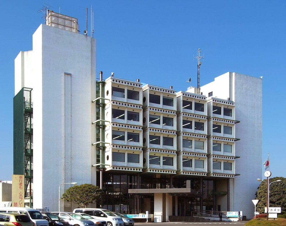 1971年设计的佐仓市役所。