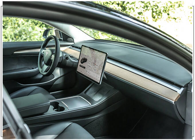特斯拉model 3高性能版再升级!动力超宝马m3,增配"进气格栅"