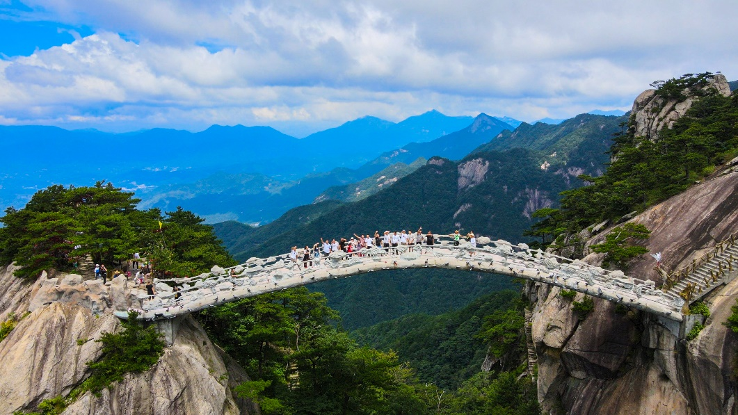 图/湖北天堂寨风景区