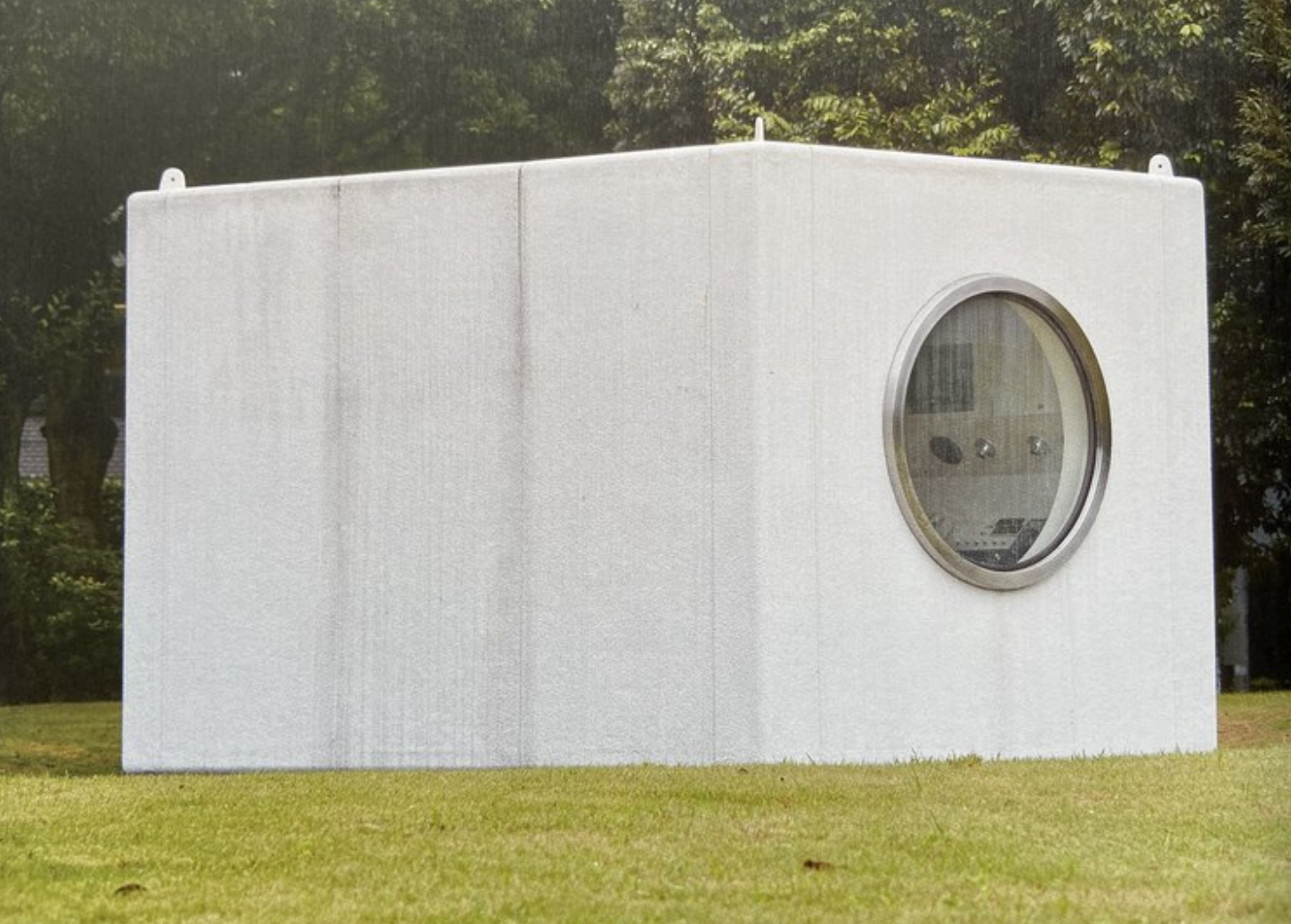 埼玉县立近代美术馆内展出的中银胶囊塔的“胶囊”模型。  维基百科 图