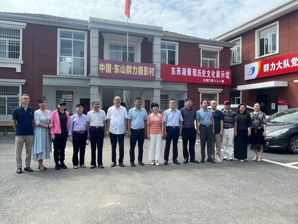 东西湖柏泉街获湖北省楹联文化街金字招牌