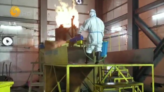 雷神山医院志愿者：除了医护，他们是离感染源最近的人