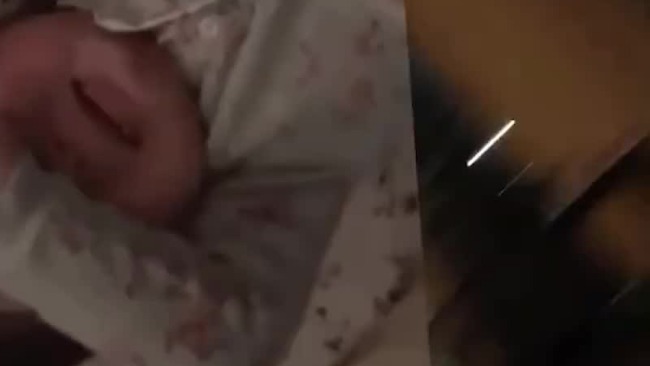 女子称住酒店遭陌生男子刷卡进入 酒店致歉：惊扰了顾客
