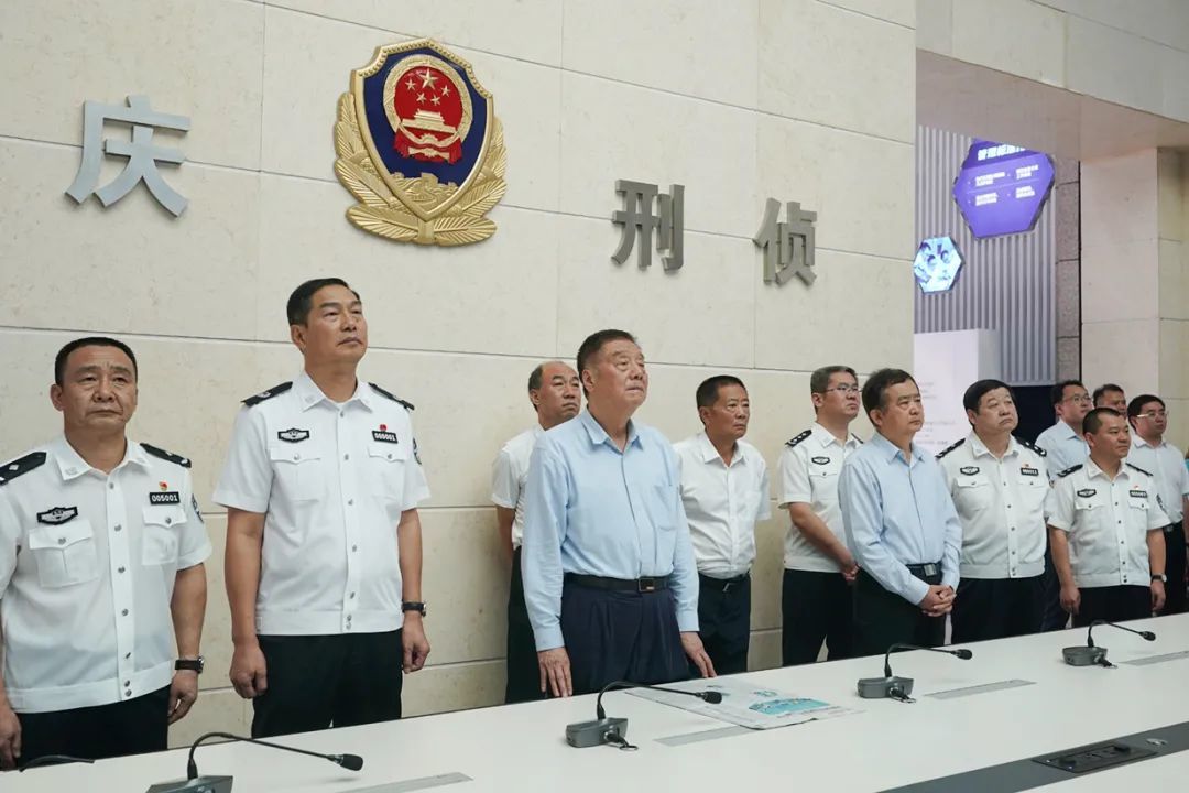 组长李志路,督导组重庆小组扫黑除恶督导专员姜良栋等参加督导调研