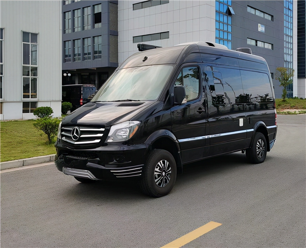 奔驰斯宾特四驱商旅房车,上海现车在售_凤凰网汽车_凤凰网