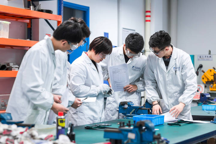 科学相关学科的总体科研成果,一定程度反映一所大学"文科"的整体水平