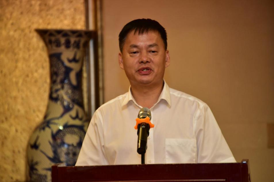 (化州市委副书记,代理市长邓向明讲话)(老领导代表