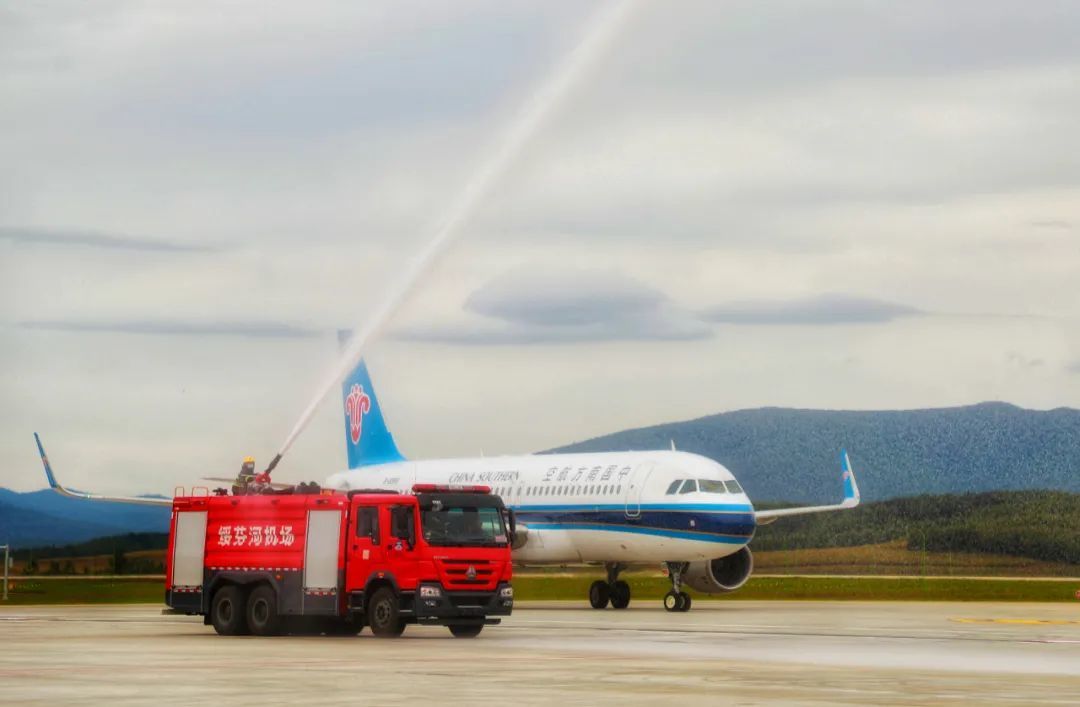 绥芬河机场试飞成功首次迎来民航客机