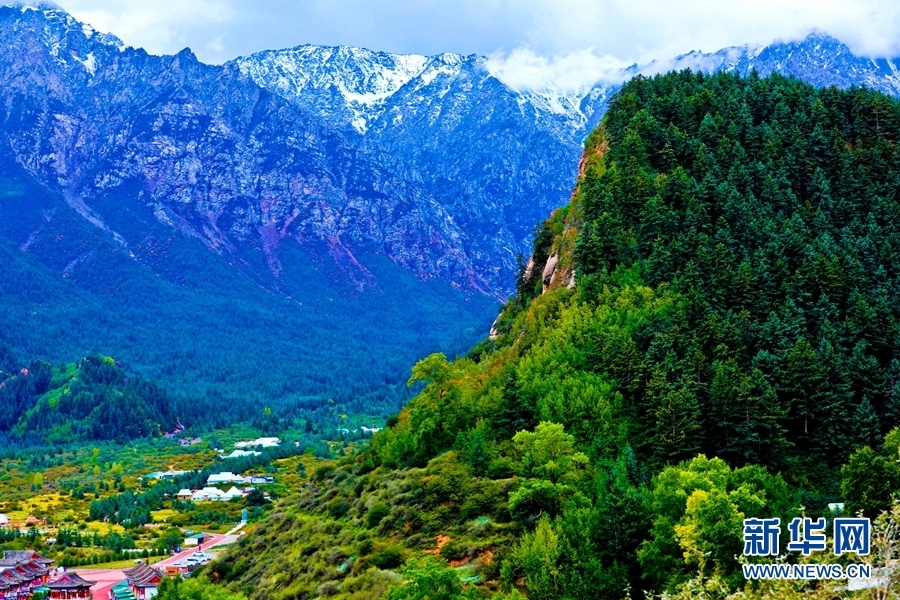 藏不住了，祁连山秋色“登场”！就是这么好看