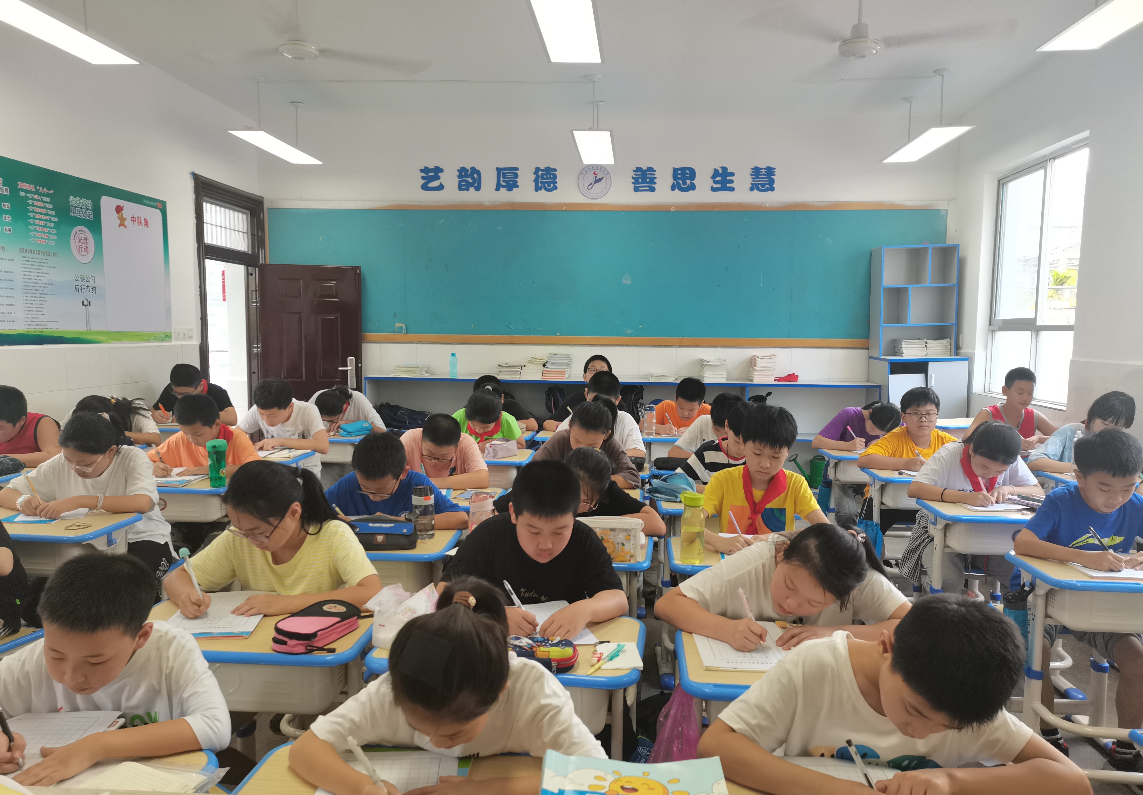 讲普通话写规范字江山市解放路小学开展推普周系列活动